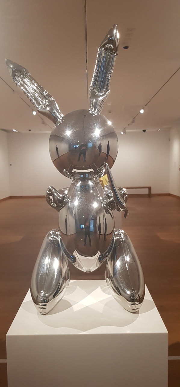 Jeff Koons Rabbit Ashmolean Oxford